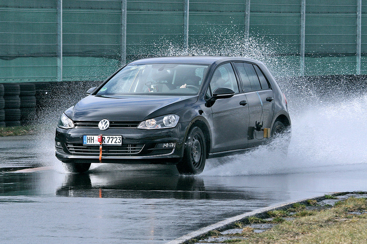 Auto Bild Pirelli Cinturato P7 Blue Lastik Testi