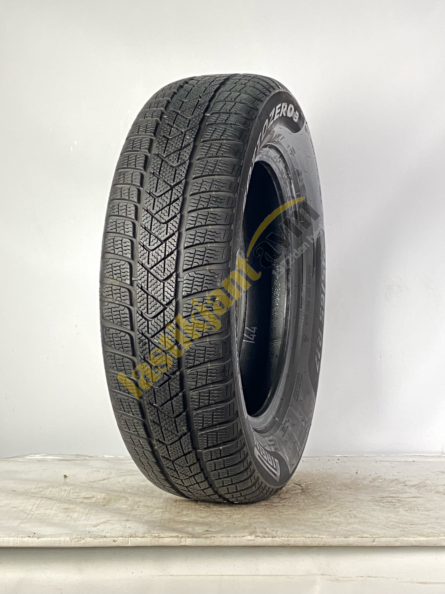 Pirelli 215/65R17 99H 6 mm Sottezero3 2.El Kış Lastiği (2023)