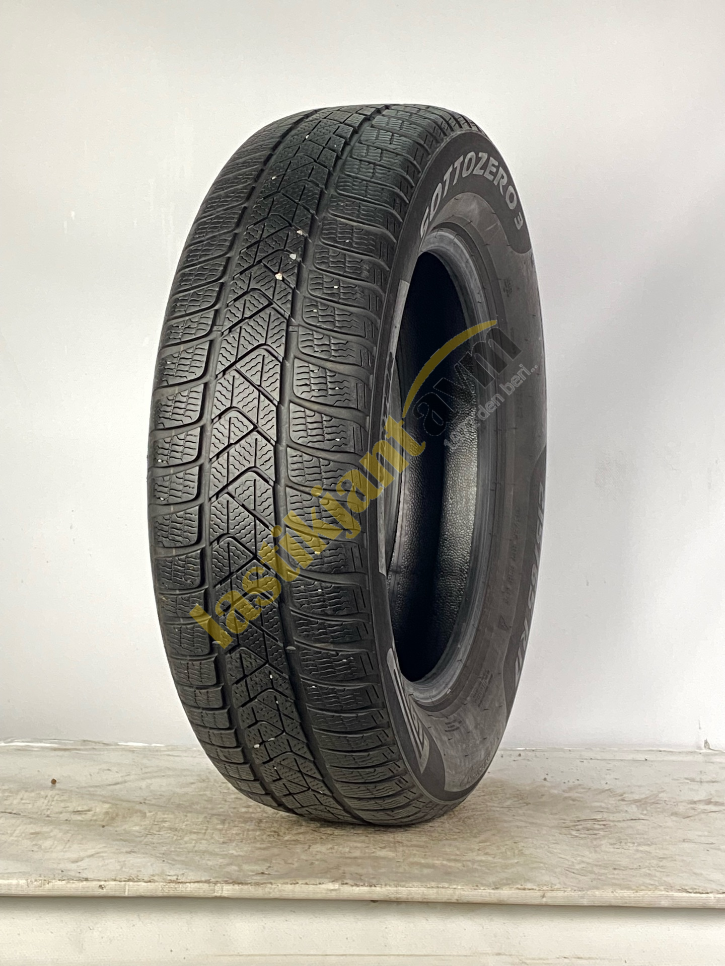 Pirelli 215/65R17 99H 5 mm Sottezero3 2.El Kış Lastiği (2023)