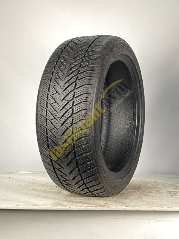 Goodyear Ultragripper RFT 225/45R17 91H 8mm 2.El Kış Lastiği (2020)